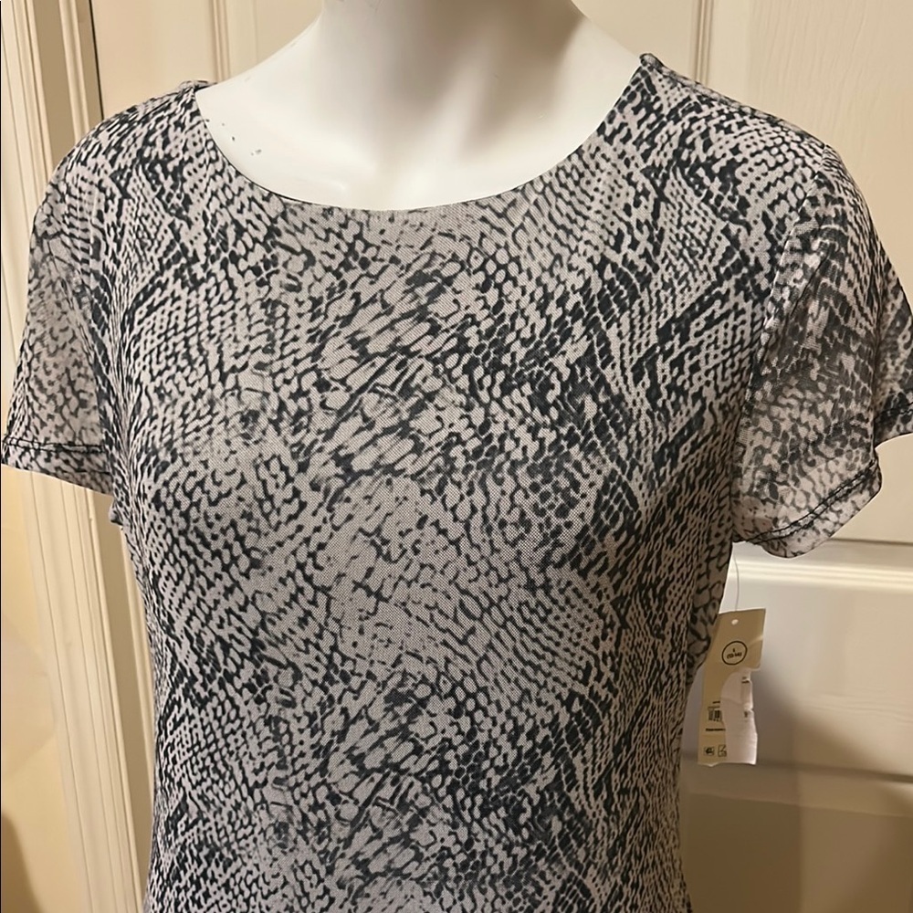 Elegant Snake Print Dress. NWT. Large - Picture 3 of 10